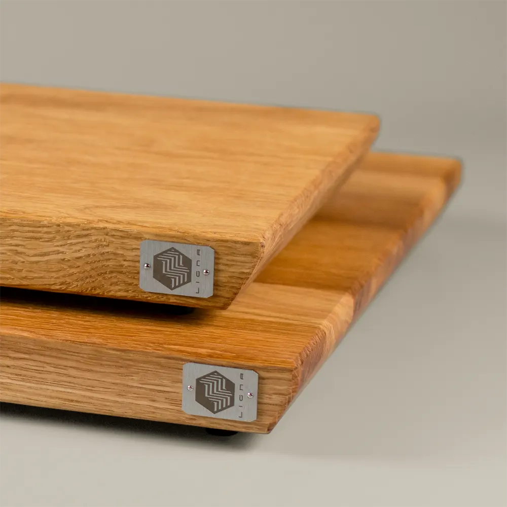 <div class="titleroble"><p class="second-name"> LINEA </p> Chêne <p class="hidekey">  Planche de grain de chêne</p></div>