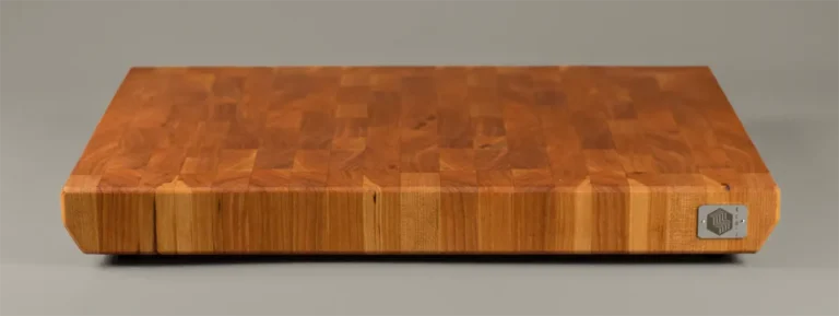 Planche à découper en cerisier en bois nobles