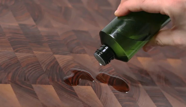 aceite para tablas de picar para desinfectar una tabla de madera