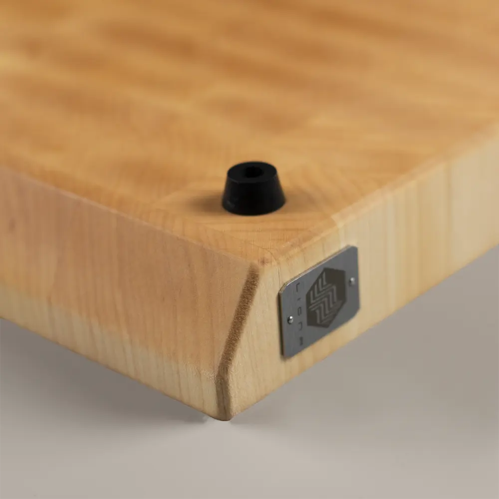 <div class="titlearce"> <p class="second-name"> Pura </p> Érable <p class="hidekey"> Planche à découper en érable end grain</p></div>