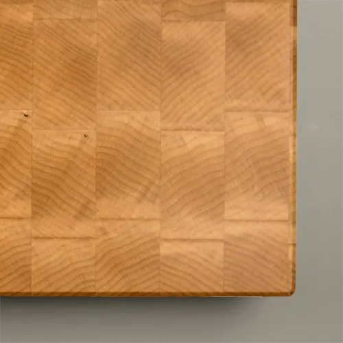 <div class="titlearce"> <p class="second-name"> Pura </p> Érable <p class="hidekey"> Planche à découper en érable end grain</p></div>