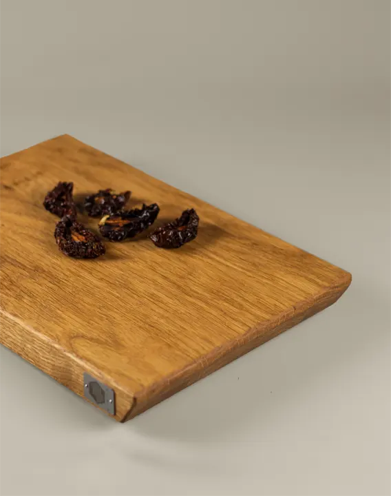 <div class="titleroble"><p class="second-name"> LINEA </p> Chêne <p class="hidekey"> Planche de grain de chêne</p></div>