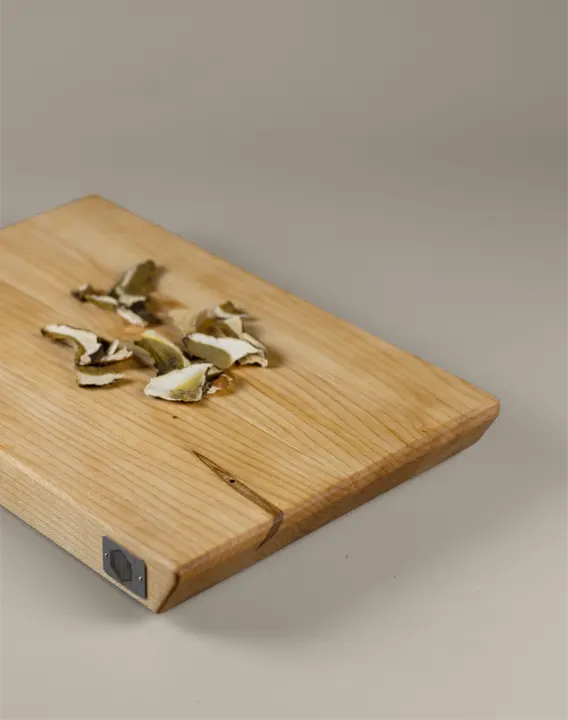 <div class="titlearce"><p class="second-name"> LINEA </p> Érable <p class="hidekey"> Planche de l’érable au grain</p></div>