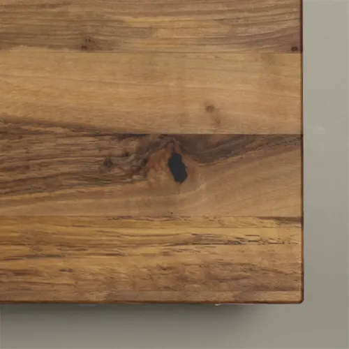 <div class="titlenogal"><p class="second-name">LINEA</p> Noyer <p class="hidekey"> planche de noyer au grain</p></div>